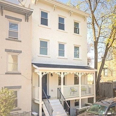 Building Photo - 63 W Union St Rental