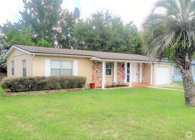 Building Photo - 641 Merrimac St Rental