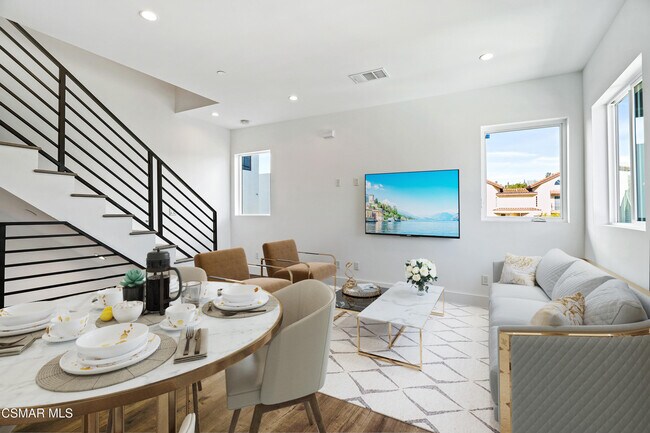 Photo - 10908 Hesby St