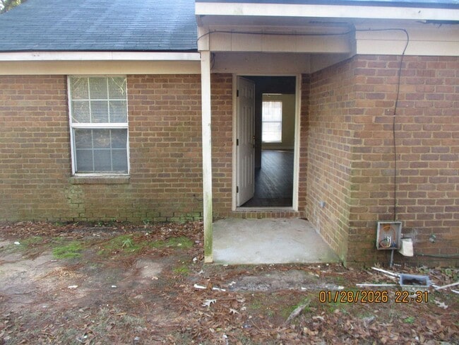 Photo - 305 Station Crossing Dr