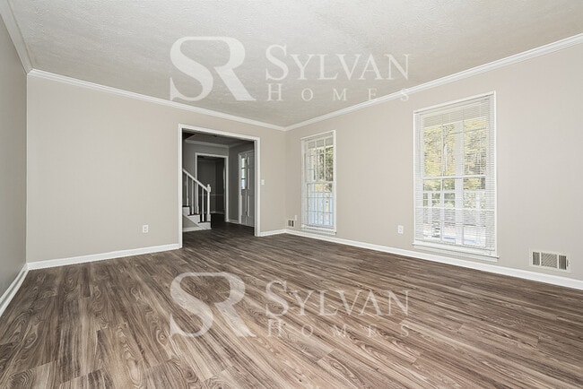 Photo - Welcome to this charming abode.