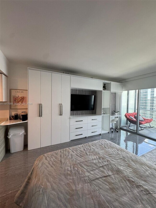 Photo - 1300 Brickell Bay Dr Unit 2512