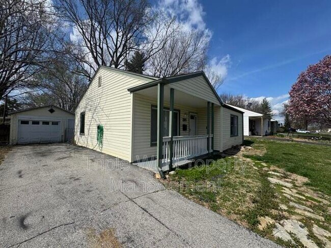 Photo - 295 Brackleigh Ln