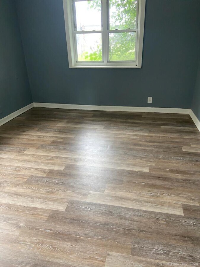 Photo - 305 Parrott Ave Casa