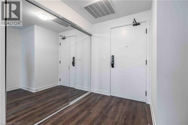 Photo - 2075 Lakeshore Rd. Unit 1205