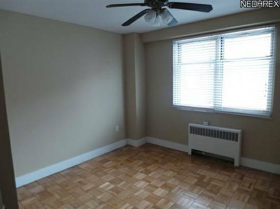 Photo - 11820 Edgewater Dr Unidad 306