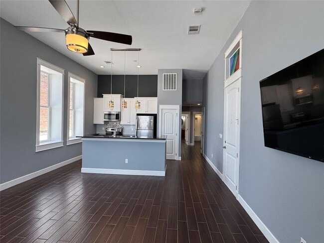 Photo - Downtown Loft