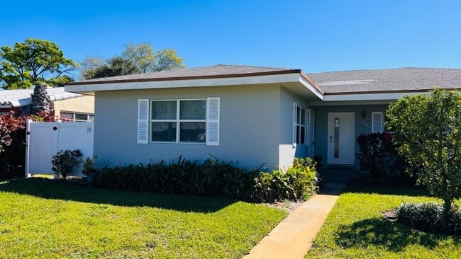 Building Photo - 1260 SW 32nd St Rental