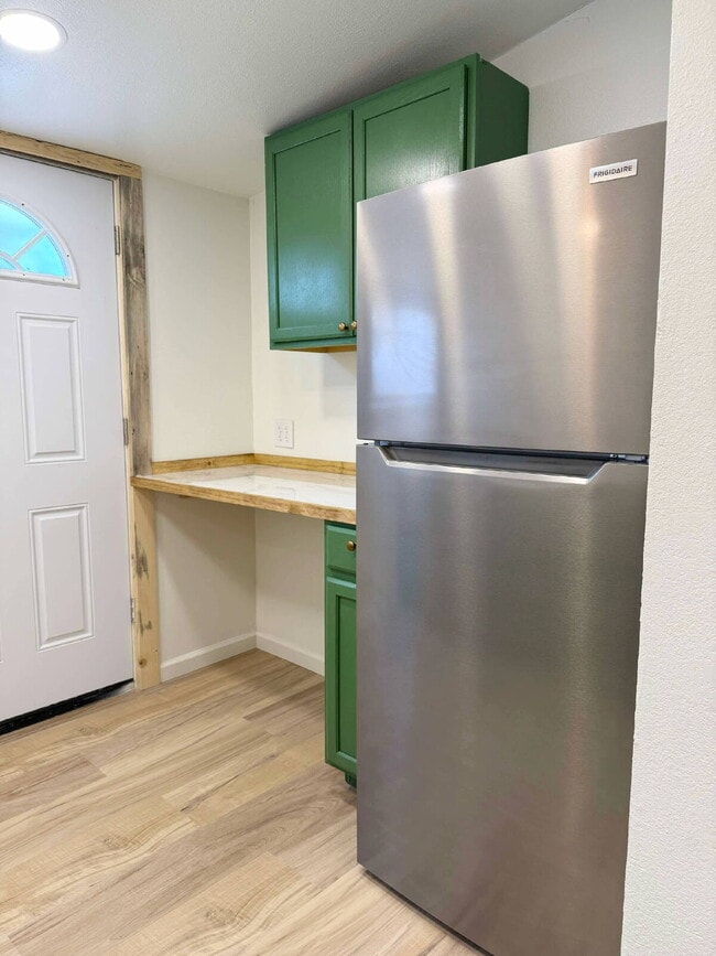 Photo - "Charming 1-Bedroom Retreat in Mountain Home – Your Cozy Haven Awaits!"