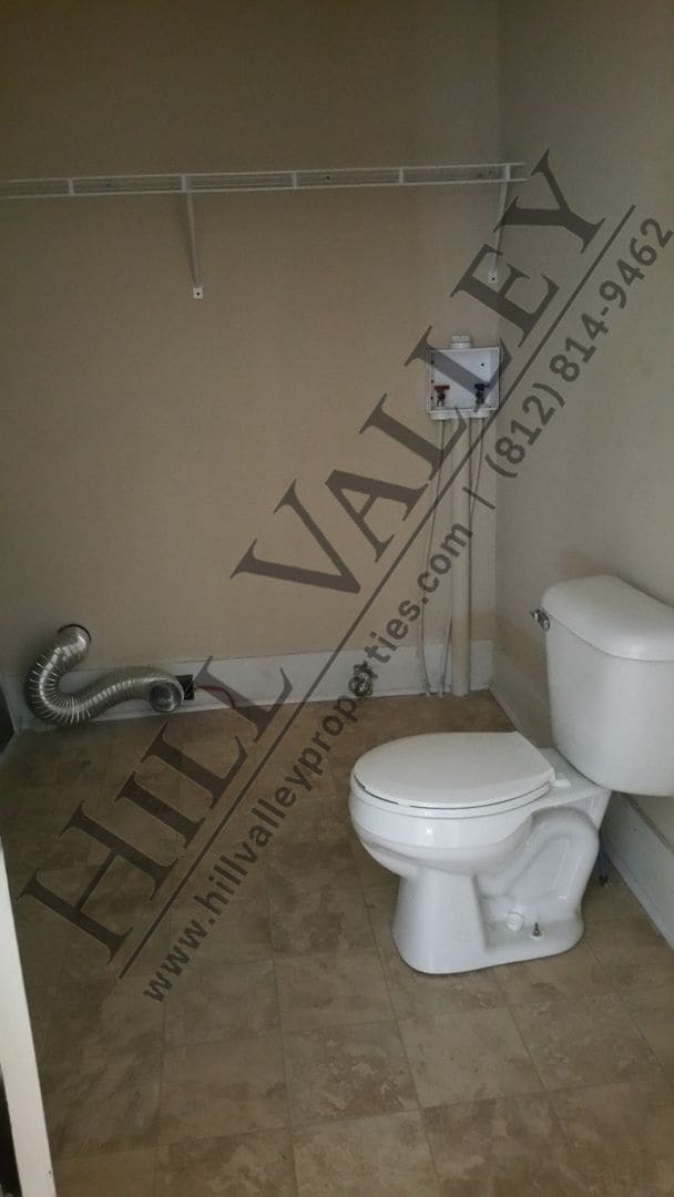 Photo - Large 3 Bedroom Apt, Close to Campus