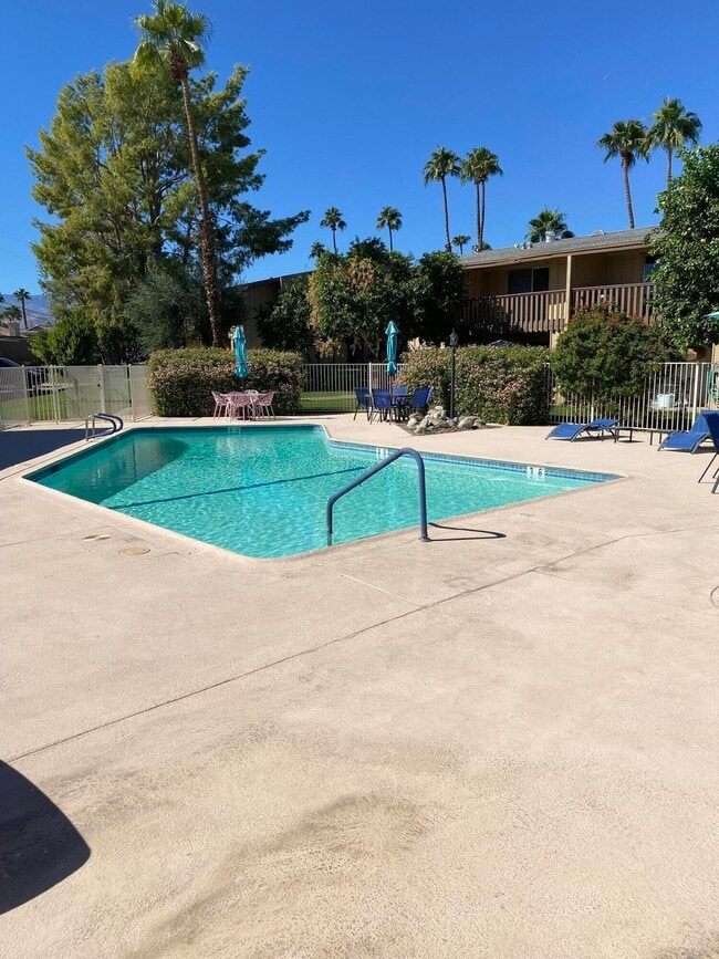 Building Photo - 77835 California Dr Unit C1