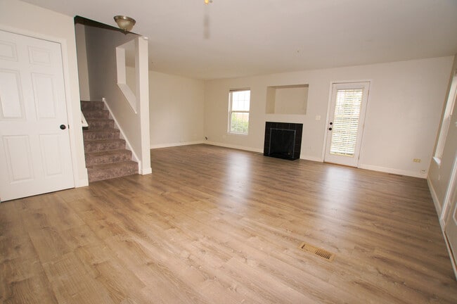 Photo - 1415 Wesley Ct