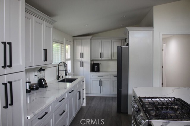Photo - 2128 W Larkspur Dr