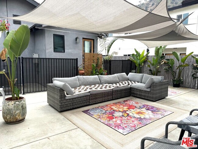 Photo - 2241 1/2 Harwood St