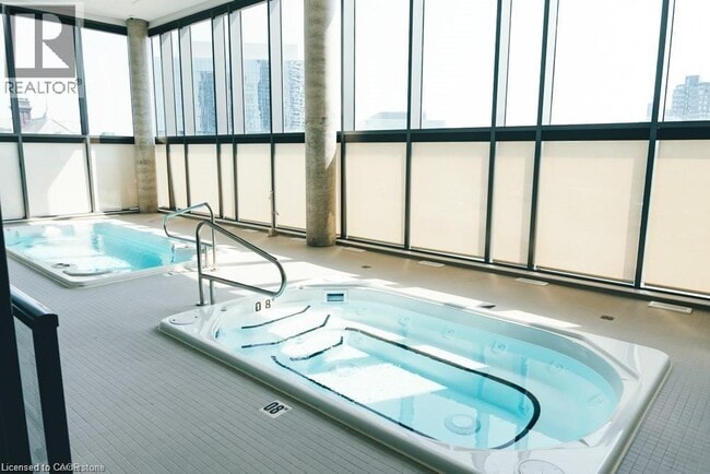 Photo - 5 Wellington St S Unit 703