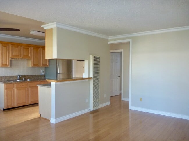 Photo - 2811 Colorado Ave Unit 2