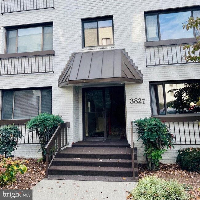 Photo - 3827 Davis Pl NW Apartment Unit 6