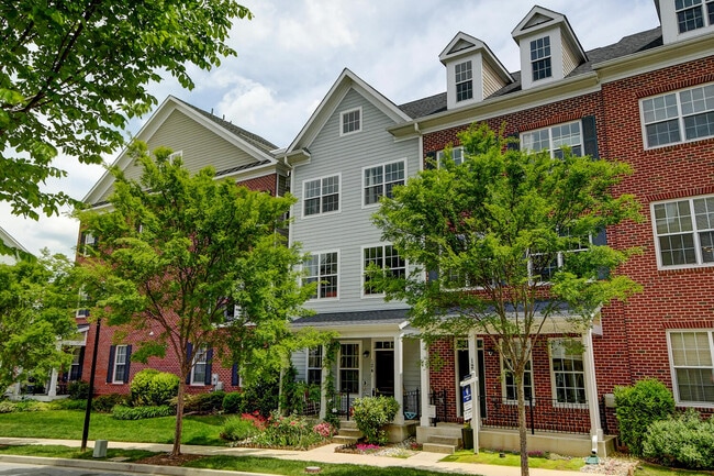 Building Photo - 124 Meridian Ln