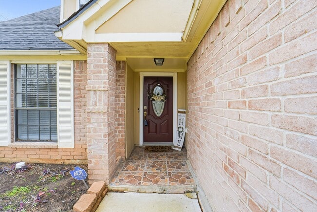 Photo - 1306 Carriage Dr