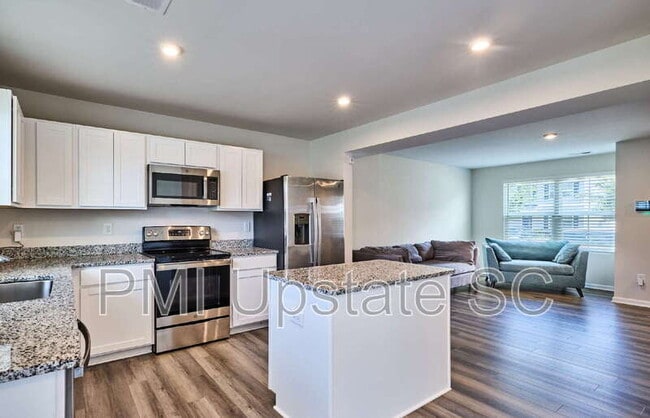Photo - 111 Fernside Ct