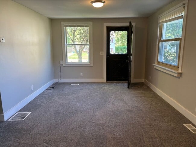 Photo - 2 Bed / 1 Bath Single-Family Home – N. Gaines Township