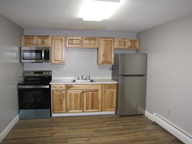 Photo - 1301 Bodwell Rd Unit 12