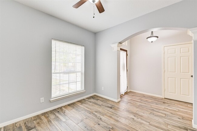 Building Photo - 25910 Oakridge Forest Ln