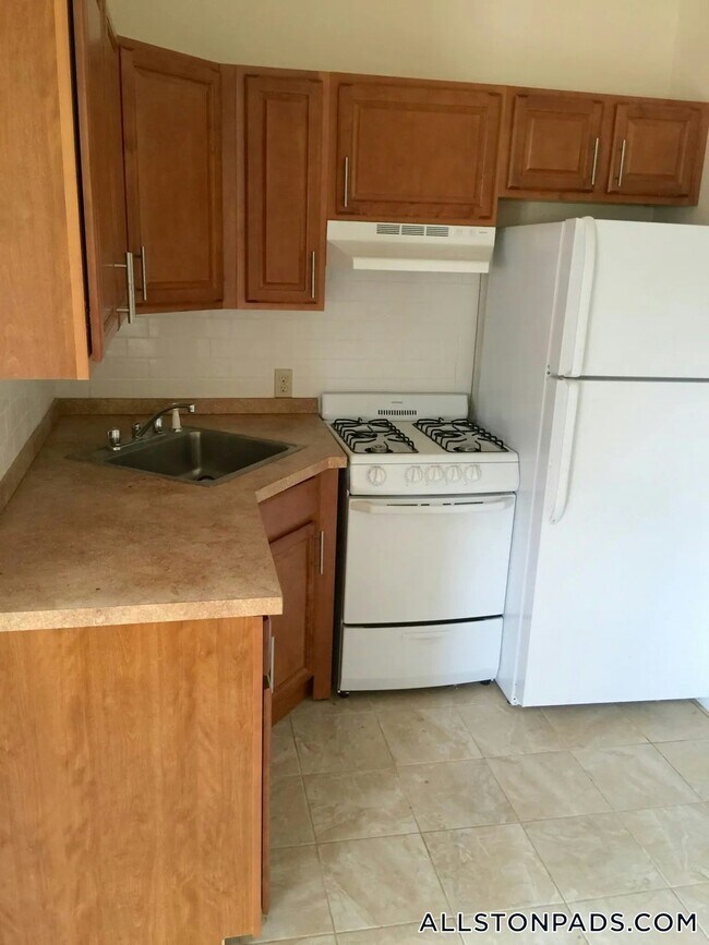 Photo - 23 Brighton Ave Unidad 2