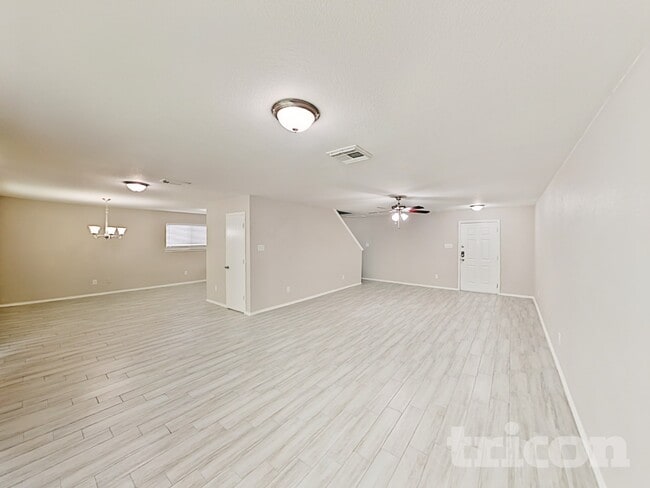 Photo - 12402 Grossmount Dr