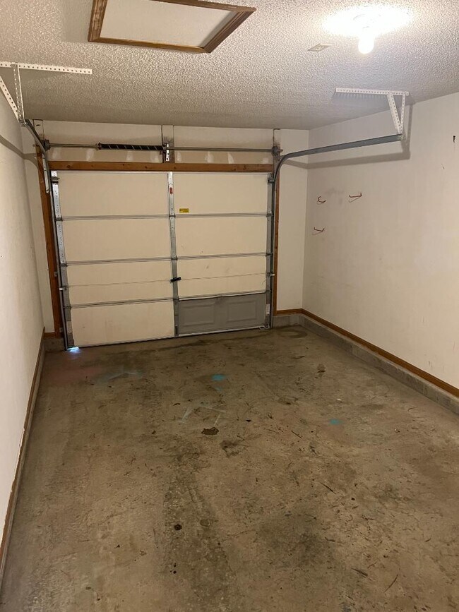 Photo - 112 N Harry Jr St