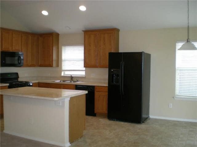 Photo - 112 Birdbrook Dr