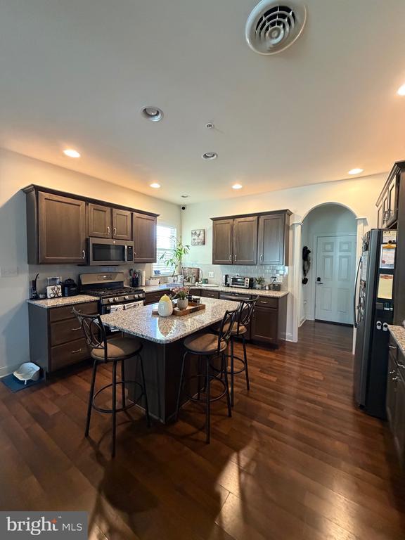 Photo - 109 S Village Cir