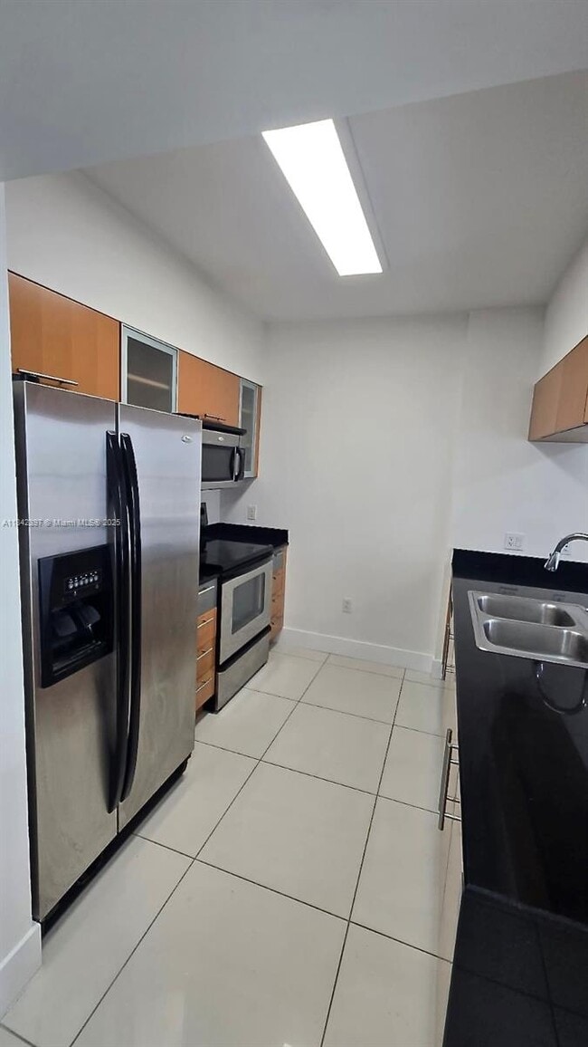Photo - 1750 N Bayshore Dr Unit 2111
