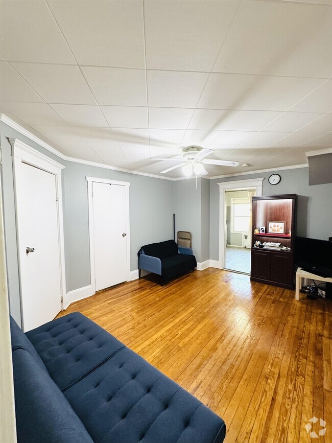 Building Photo - 3158 John F. Kennedy Blvd Unit 2 Rental