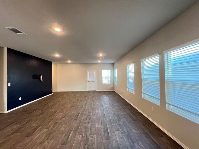 Photo - 15112 Siberian Elm Ln