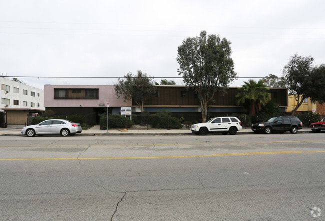 Photo - Fulton, 6930