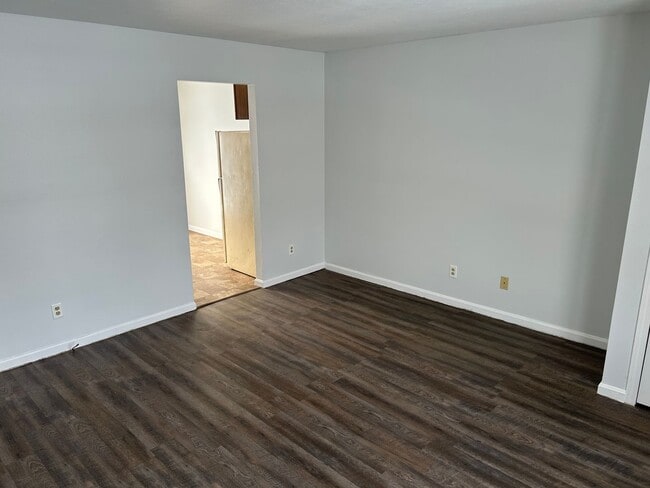 Photo - 701 Center St