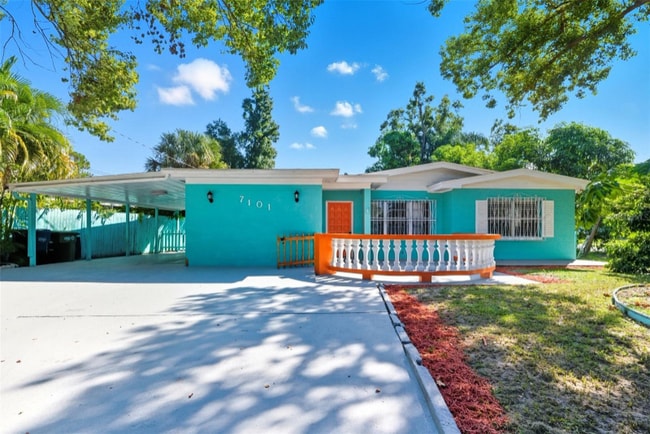 Photo - 7101 N Howard Ave