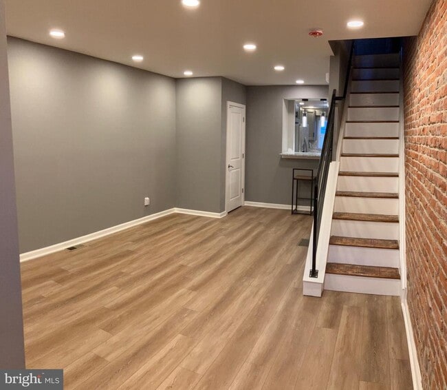 Photo - 2625 Manton St