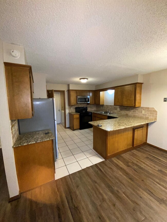 Photo - 415 Wild Wind Rd