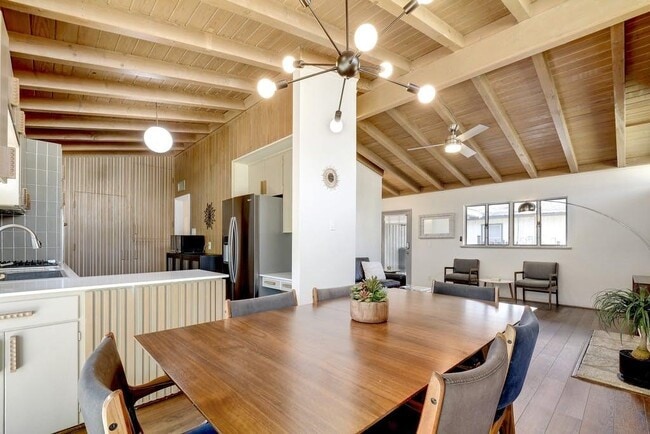 Photo - 1813 Dexter St