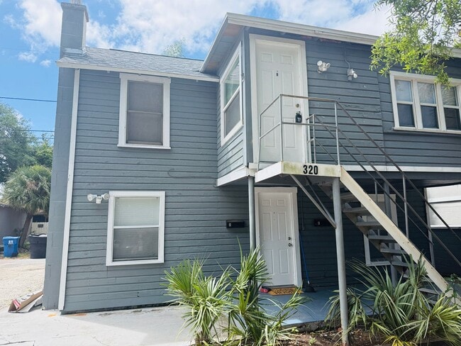 Photo - 320 21st Ave S