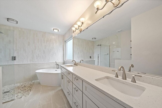 Photo - 8328 Haven Harbour Way