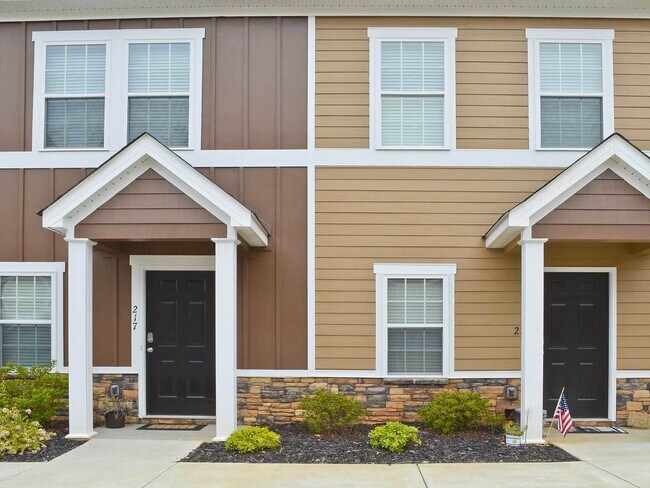 Photo - Adderman Pointe