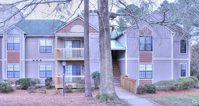 Building Photo - Lovely 2 Bedroom 2 Bath condo in South Dur...