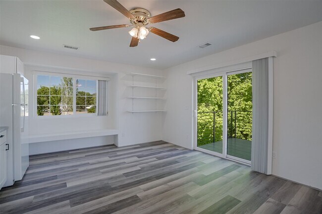 Photo - 3 bed 1 bath home in Prescott with utilities included