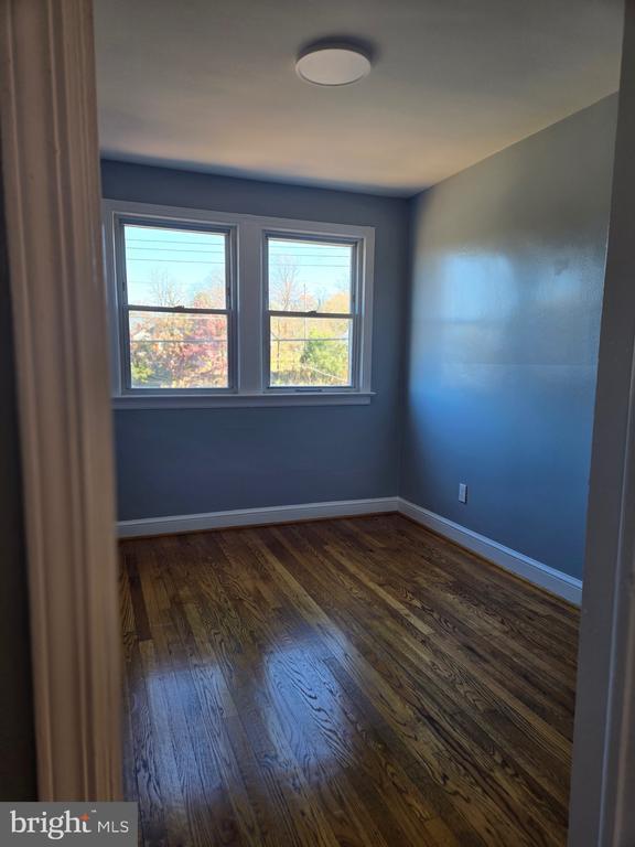 Building Photo - 5511 Sachem Dr Unit 2