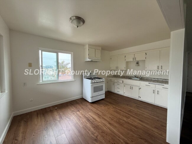 Photo - AVAILABLE NOW - Recently Updated Apartment in Grover Beach - 2 Bed / 1 Bath Unidad 1
