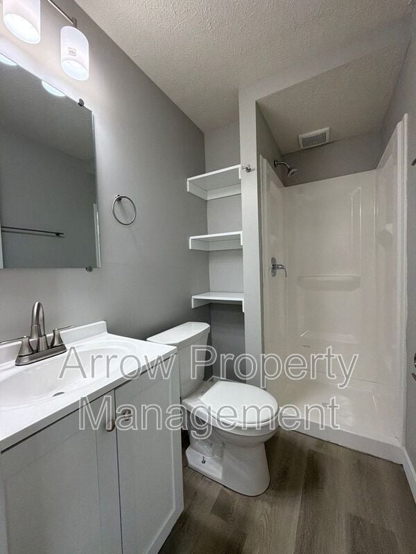 Photo - 867 N 26th St Unidad 109