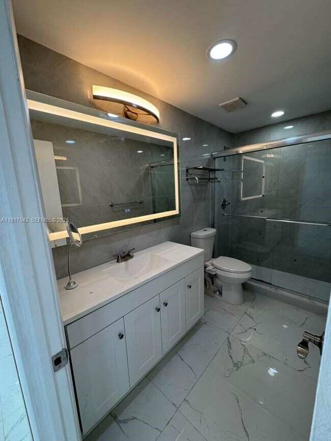 Photo - 15201 NE 6th Ave